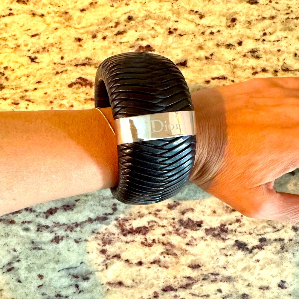 Dior brown Leather Bracelet with Silver Detail - Picture 2 of 5